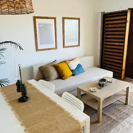 Апартаменты A 20m De La Playa *
